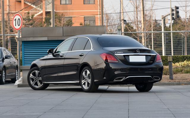 奔驰C级▲价格最贵的奔驰C级,为什么不愁卖?