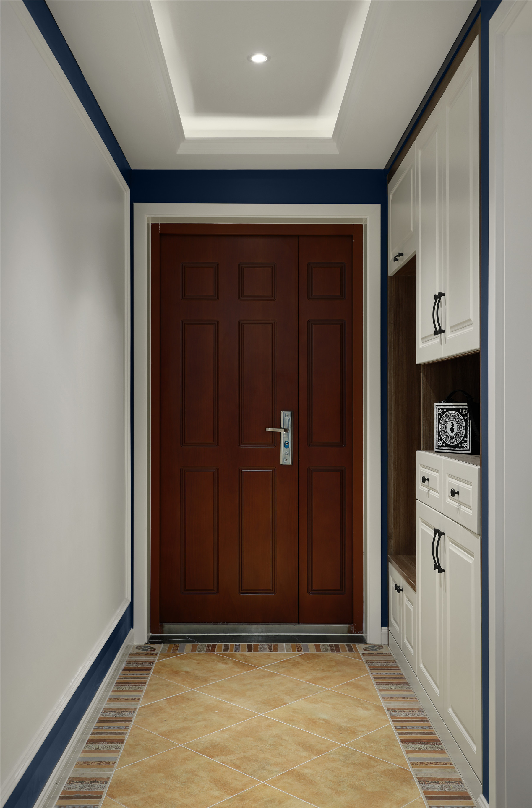 125㎡新房美式风装修，复古蓝与白色、米黄色搭配，时尚又温馨