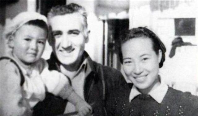 小志的历史观点|首个入中国籍的老外，“骗走”了延安第一美女，为中国奉献了一生