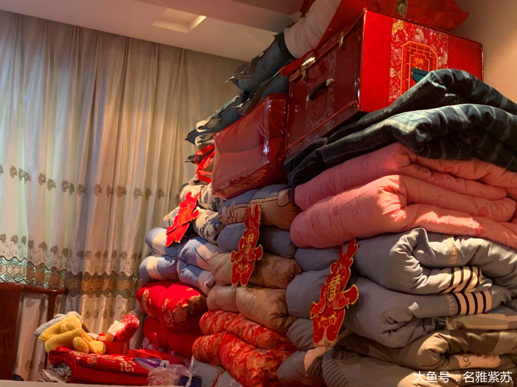 名雅紫苏 贵州遵义一小伙因内衣买小了迎亲被拒，女方回应：态度问题