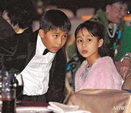 [何猷佳]何猷邦就是何猷佳为四太子，因体弱一直未被公开，20岁看着像15岁