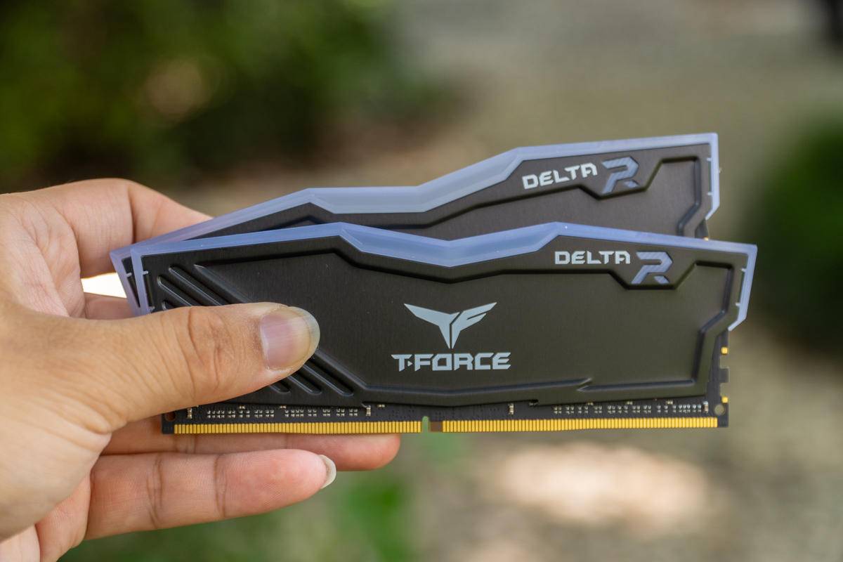 |步入32GB时代，十铨 3600 16GBx2套条开箱