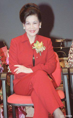 霍英东|霍英东已经去世14年,他的3位太太现在都过得怎么样了?