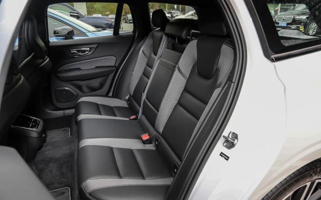 「奥迪A3」2.0T+8AT,全系优惠6万,这台沃尔沃旅行车很香,你确定不入手?