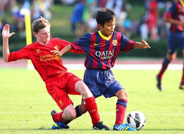 『中超』18岁日本小将堪称人生赢家，曾两拒大巴黎，石原里美想与他交往