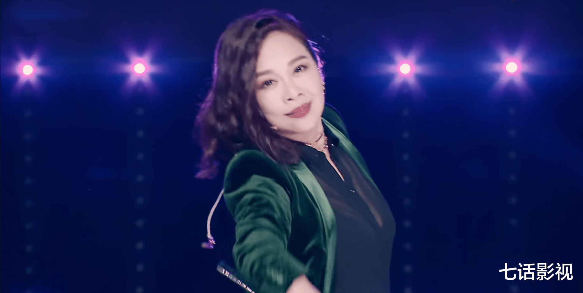 #乘风破浪的姐姐#打破焦虑！比女明星PK更好看的，是《乘风破浪的姐姐》这三股清流