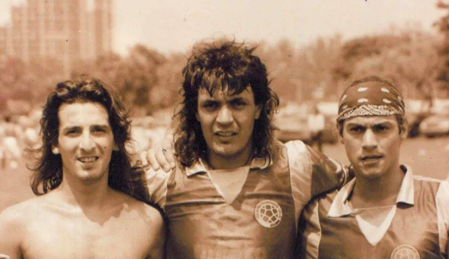 卡洛斯|他不会踢球，却让全世界相信他是“球王”，靠演技纵横足坛26年