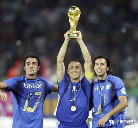 [扎卡尔多]最悲催世界杯冠军！为踢球去求职网站投简历，里皮曾不顾一切任用他