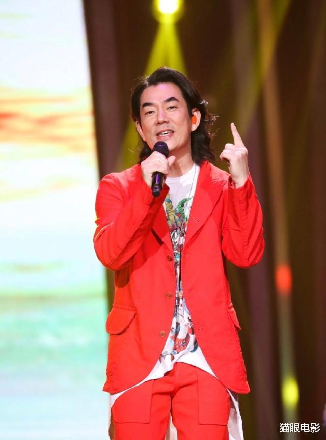 任贤齐▲54岁任贤齐回归颜值巅峰！与后辈聚餐却遭\针对\，中途气到走人