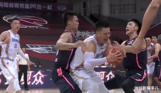 广东男篮|输球又输人！首钢90-86广东，苏群曝内情，林书豪暴怒，谁注意易建联举动