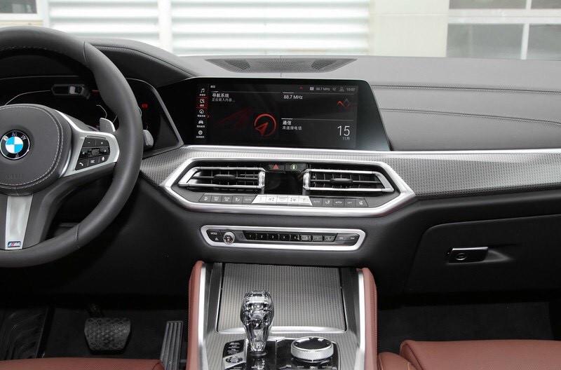 [揽胜星脉]又一豪华“旗舰”！长超4米9还是纯进口，四驱+340马力，5.5s破百