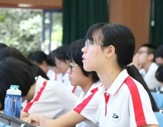 高考|今年起将有一半初中生不能上高中，上学和不上学的差距真的很大？