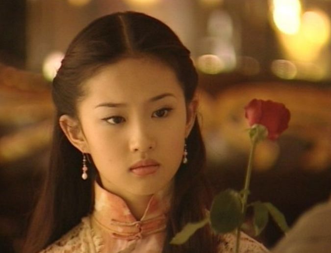 冷清秋|15年过去了，《金粉世家》中五位演员的现状，三姨太在家离奇死亡