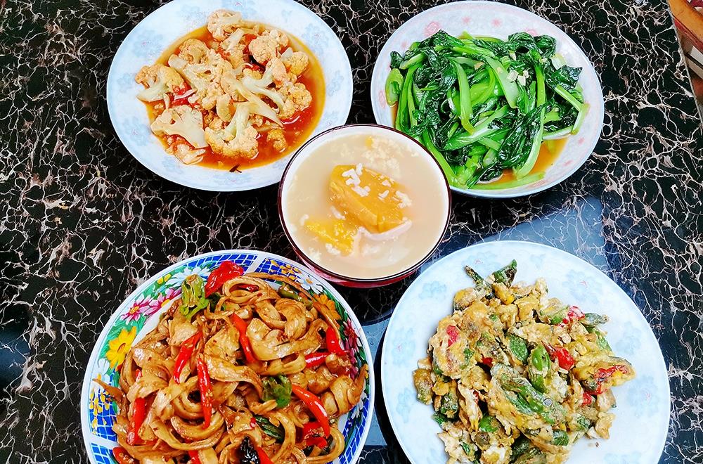 「山药」假期结束减肥开始，晒晒我准备的晚餐，好吃不长肉，一周只需70元