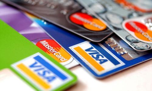 信用卡|蚂蚁金服IPO暂缓，当你在用借呗与信用卡时，你觉得哪个更划算？