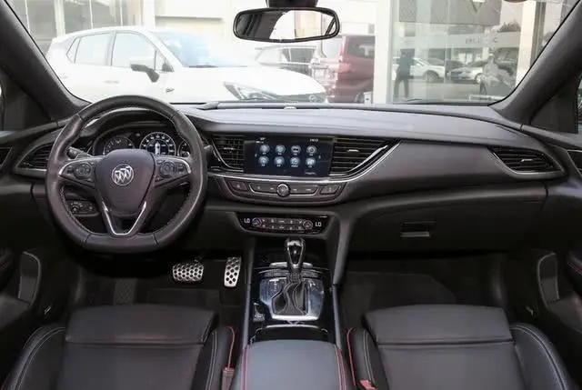 别克君威：别克君威是台什么车？除了优惠大，还有什么值得买的地方？