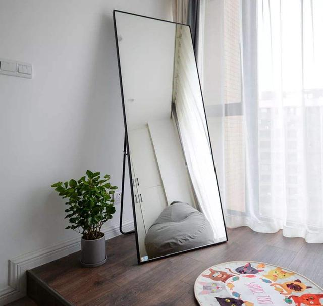 「」一个榻榻米大概要2千，学着这样做，花个几百元就能拥有，真聪明