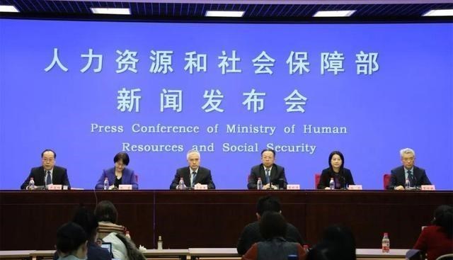 90后|又一行业陷入“断层”现象？70后是支柱，月薪过万，但90后没人干