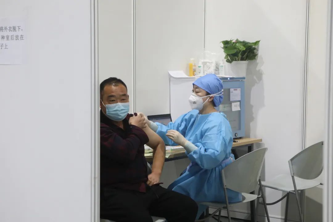 朝阳规划艺术馆 新闻联播   北京新冠疫苗接种人数超100万