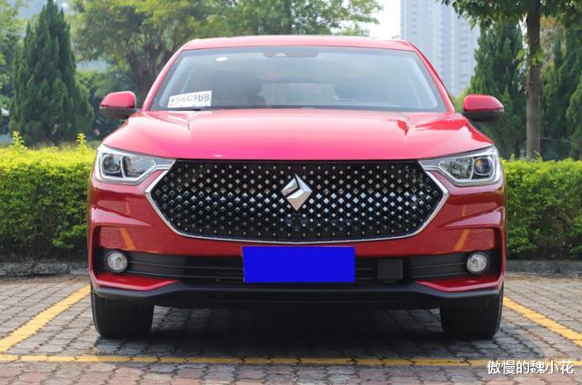 『宝骏汽车』宝骏汽车再次成功，国产版“X6”上市，车长接近5米，8.48万起售