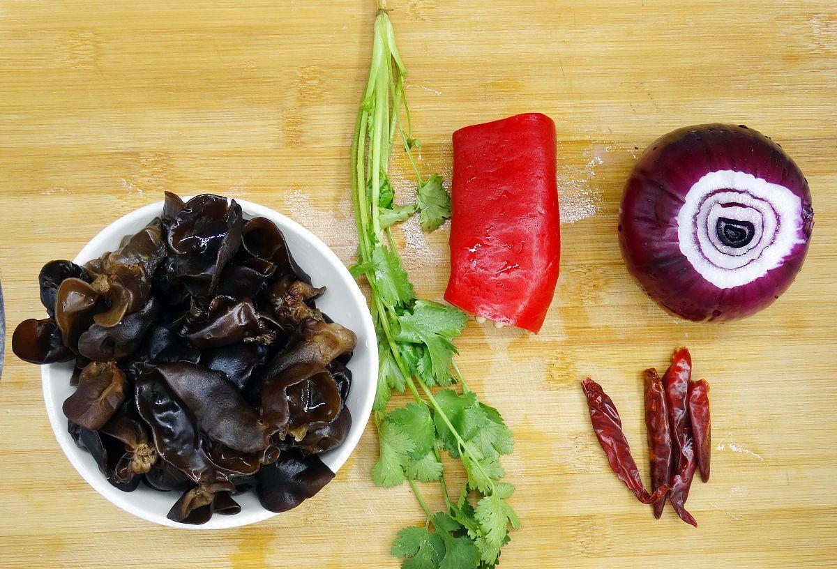 黑木耳|黑木耳、洋葱能软化血管？别再蒙鼓里了，它才是“冠军”