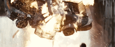 『死亡飞车』喂饱所有男性的幻想，这部电影做到了！