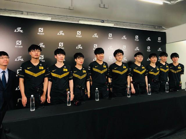 RNG|LPL季后赛战队预测,FPX暂列第9却稳进,RNG黑暗赛程迎接光明