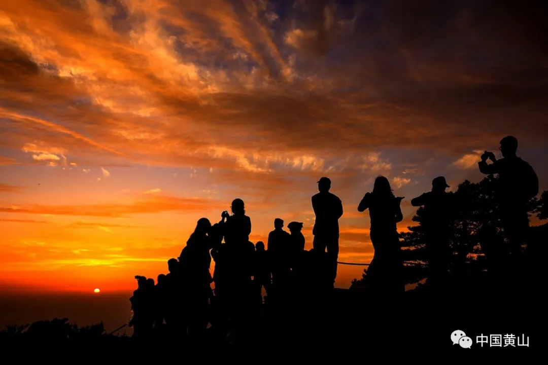 劳斯莱斯库里南|8月最佳旅行地推荐 | 国内最美的12个地方,每一个都美到窒息