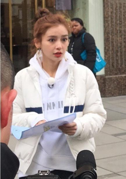 【生图】baby街头录节目，路人抓拍没开美颜，果然是生图美过精修的人