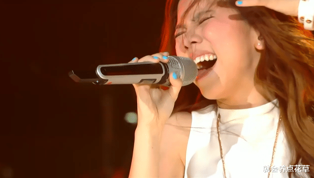邓紫棋■还记得6年前，《我是歌手》对邓紫棋的点评吗？如今看来真是神预言