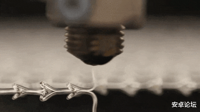 病毒|重大升级！明年的手机，或许真的不用贴膜了