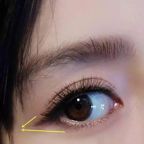 「」脸上有这5个特征，就是天生的“五官底子好”，不化妆都超美！