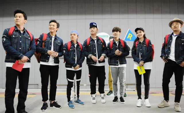 #奔跑吧兄弟#新一期跑男成员确定,看到官方的暗示,这次“伐木累家族”稳了!