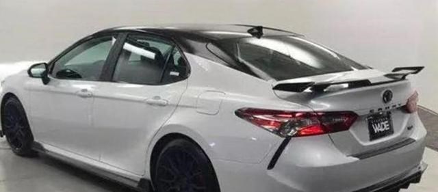 林肯冒险家|“这才叫车嘛”？新款凯美瑞3.5L运动版曝光，外观是亮点？