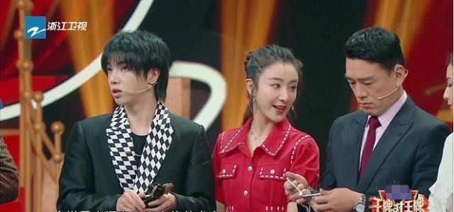 [佟丽娅]《王牌对王牌》新一期最没综艺感的嘉宾，还遭到了沈腾的“嫌弃”