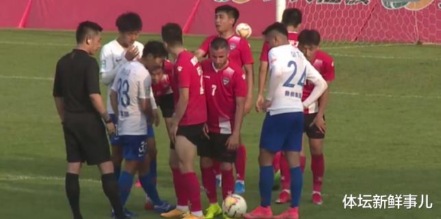 「山东鲁能」鲁能2：1险胜引争议：心疼蒿俊闵！姜至鹏接班人太差，李霄鹏应重用3人