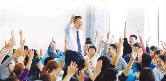 【巢湖】高三生如何根据自己的兴趣和性格选择适合自己的院校和专业呢？