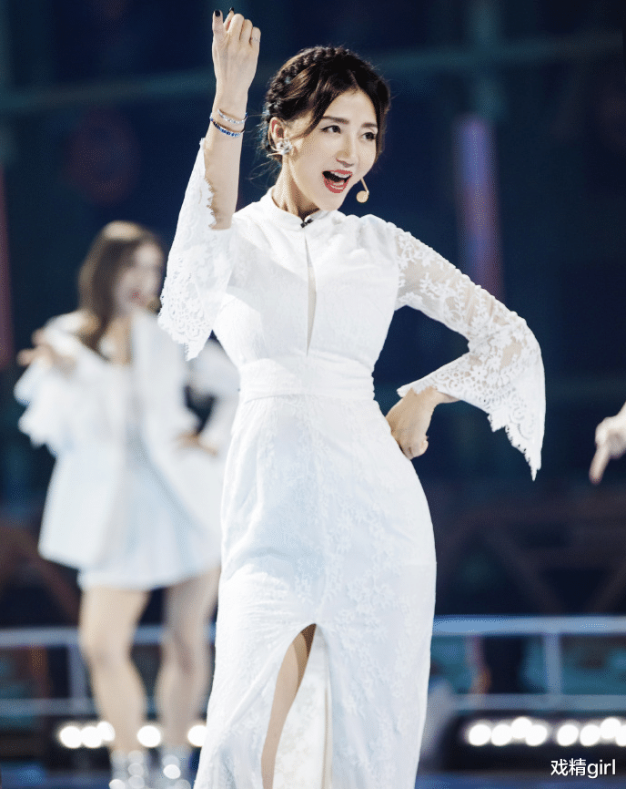 蓝盈莹|阿朵孟佳进决赛,宁静《莲》组白冰黄圣依淘汰,蓝盈莹申请退赛