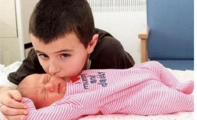 『女孩』13英国男孩因“偷尝禁果”，却被告知“喜当爹”，如今怎样了？