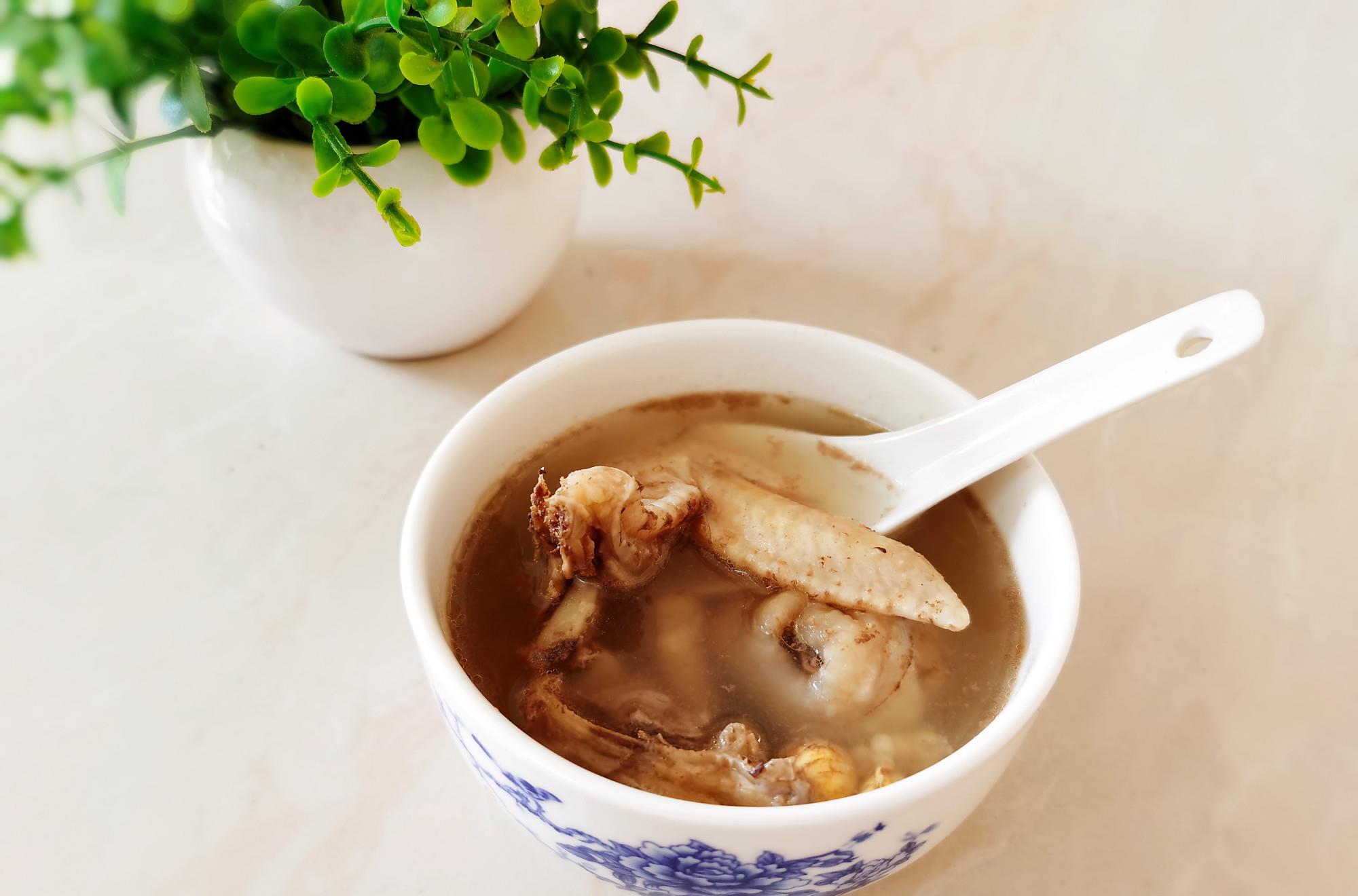 【青椒】6月多给孩子做汤，比牛奶豆浆营养，一周吃3次，雷打不动