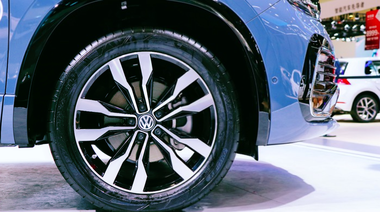 #一汽大众#预售23.6万起,探岳X正式登“鹭”,10分钟内首位准车主诞生