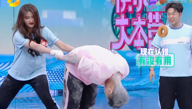 张昕宇|想红想疯了？赵丽颖公司艺人《快本》推同伴落水，没品行为遭吐槽