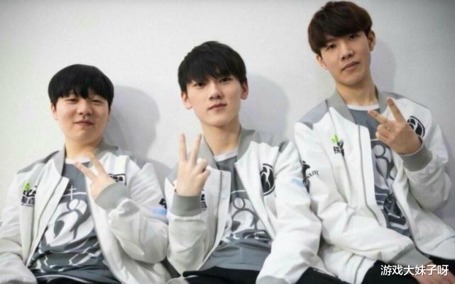 theshy|Theshy直播时吐露心声，LPL没人和自己交朋友，只为一人留到现在