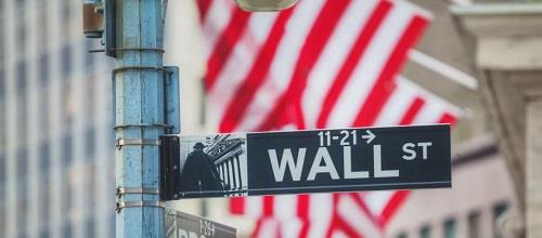 「美国国债」220亿美债没有人买，意欲向全球再借3万亿美元？中国央行行长表态