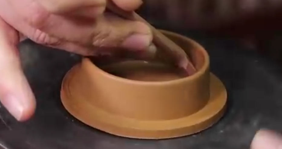 |紫砂壶—紫先生:我的壶盖里有圈纹!是不是机制、手拉胚???