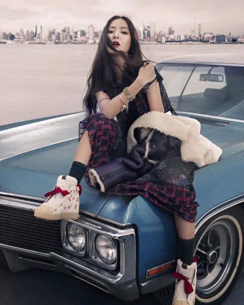 13岁就被富豪看中，追了6年终于追到手，一张旺夫脸曾一晚赚13亿