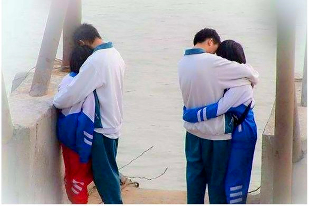 福州|两初中生当街做“无知行为”,引路人怒斥无用,性无知的祸有多可怕