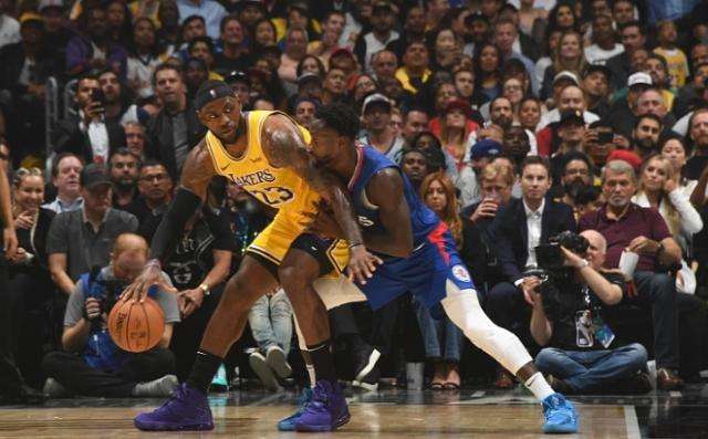 「凯里·欧文」什么叫影响力?欧文邀80多球员开会抵制复赛,詹姆斯却只需一句话