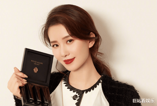 赵丽颖|“最受欢迎”女演员大洗牌:郑爽跌至第6,赵丽颖第2,榜首竟是她