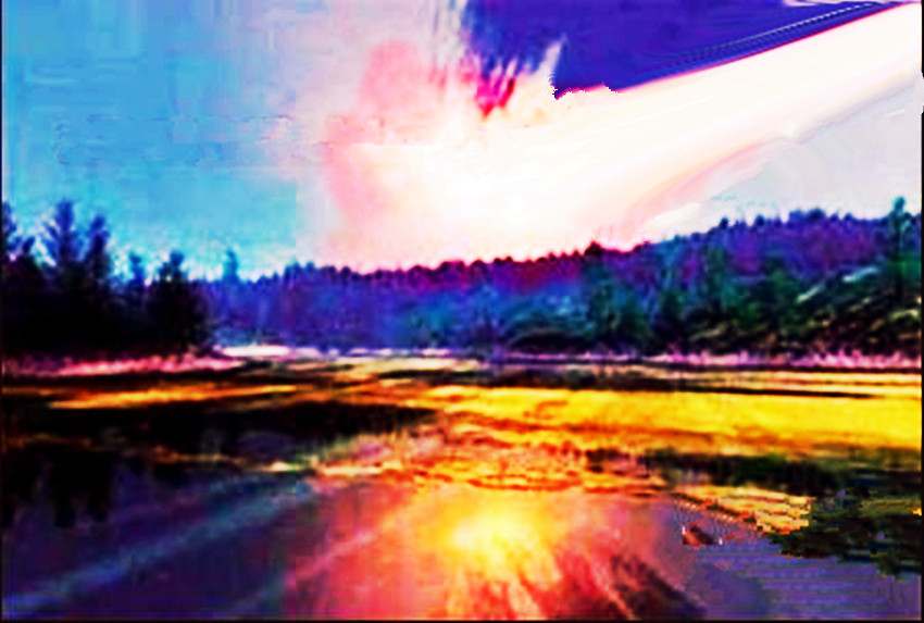 #陨石#神秘力量再度拯救地球？日本陨石也被不明飞行物击穿，爆炸声响天彻地